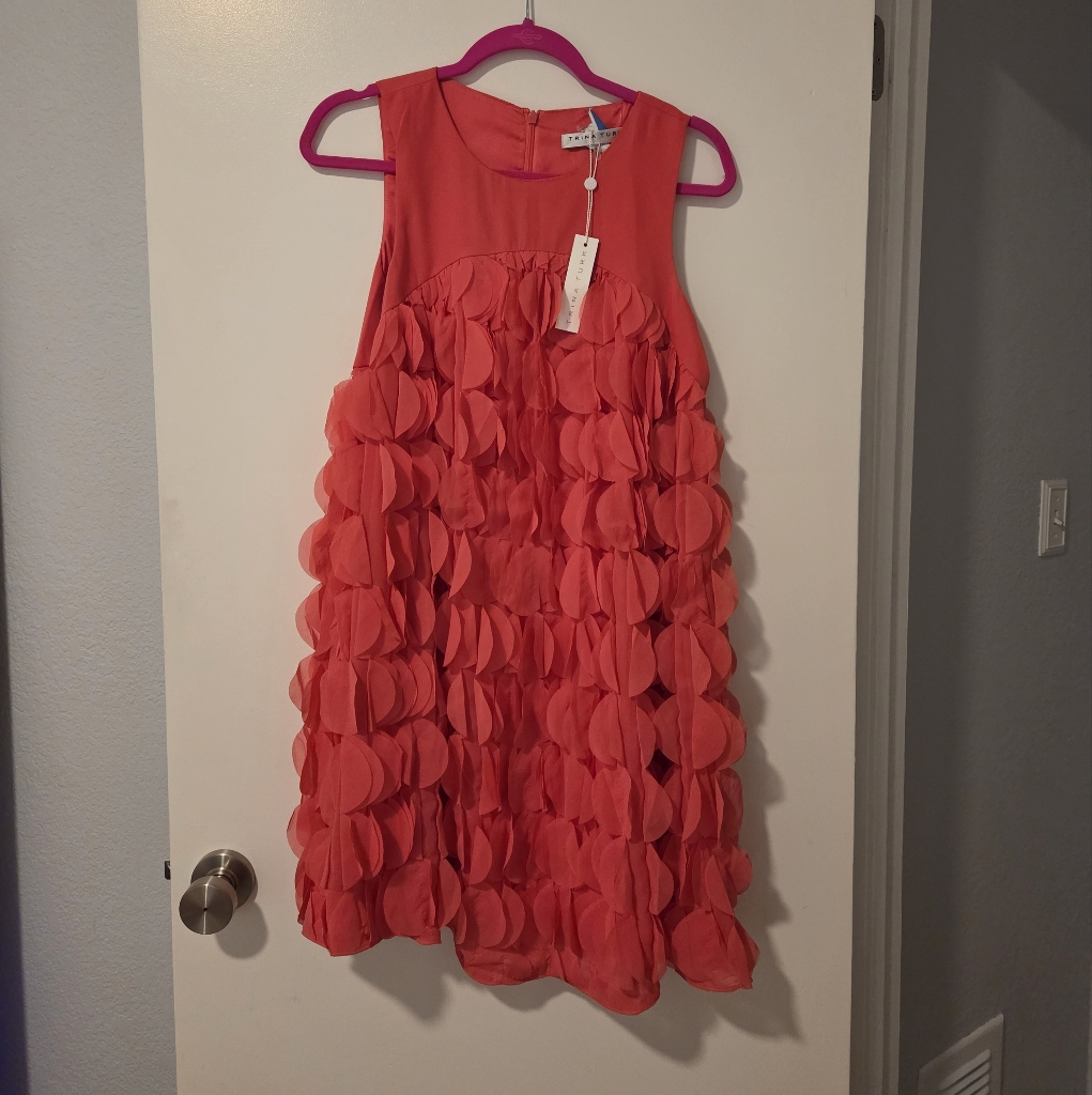 Nwt Trina Turk Coral Sleeveless Dress, Size Small